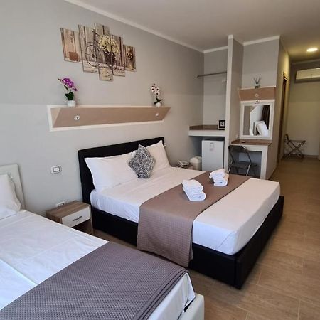 Atico Hotel Desenzano del Garda Exterior photo
