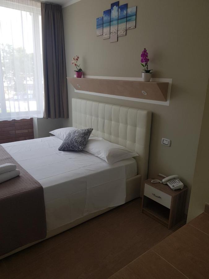 Atico Hotel Desenzano del Garda Exterior photo
